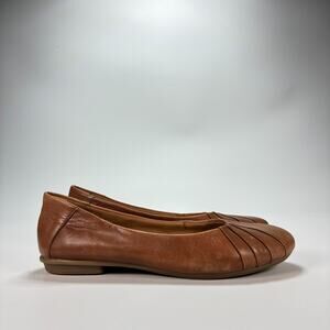 Earth Bellwether Almond Brown Leather Slip On Ballet Flat Shoes Women’s Sz 6.5B